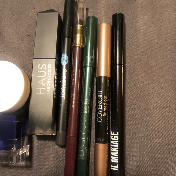 SOLD - Picture 4 of 6